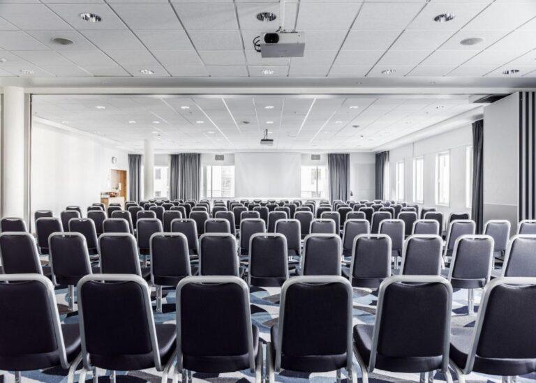 radisson-blu-nydalen-oslo-1lieu1salle-meetings.jpg