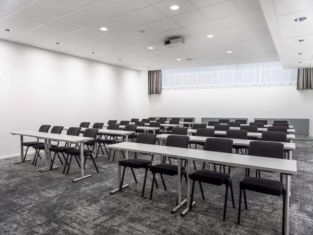 radisson-blu-oslo-gardermoen-1lieu1salle-meetings.jpg