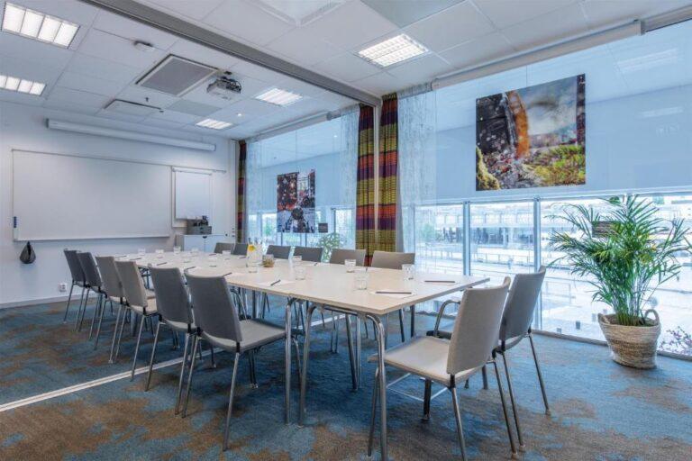 radisson-blu-uppsala-1lieu1salle-reunion.jpg