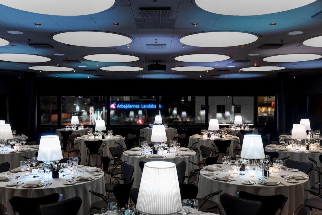 radisson-collection-royal-1lieu1salle-reunions.jpg
