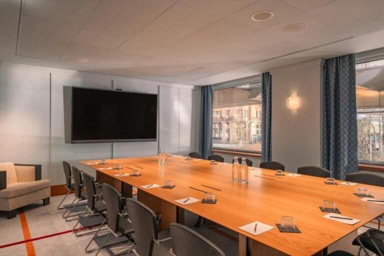 sheraton-stockholm-1lieu1salle-meetings.jpg