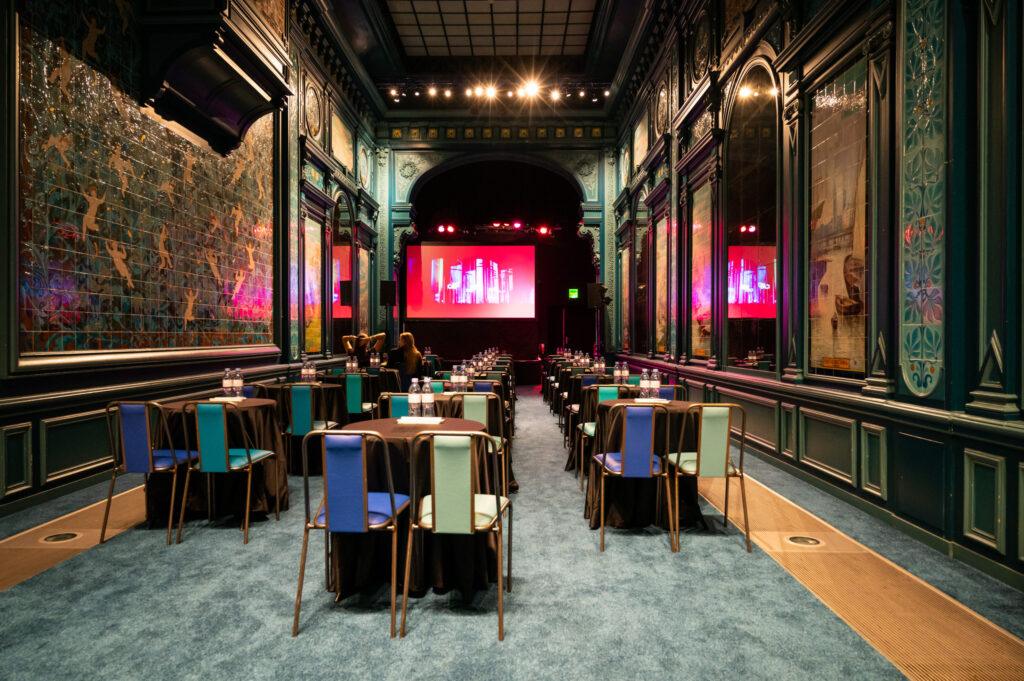 Salle-de-Billard-format-cabaret-scaled-1.jpg