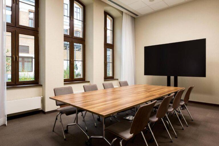 ac-hotel-wroclaw-1lieu1salle-meetings.jpg