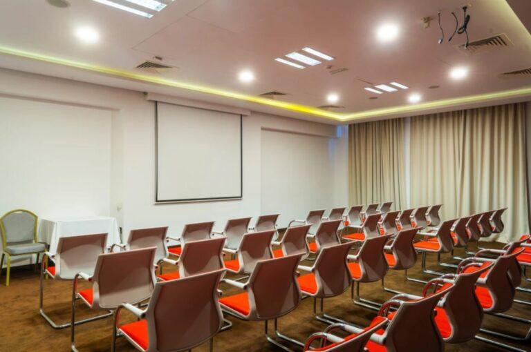 concorde-green-park-palace-1lieu1salle-meetings.jpg