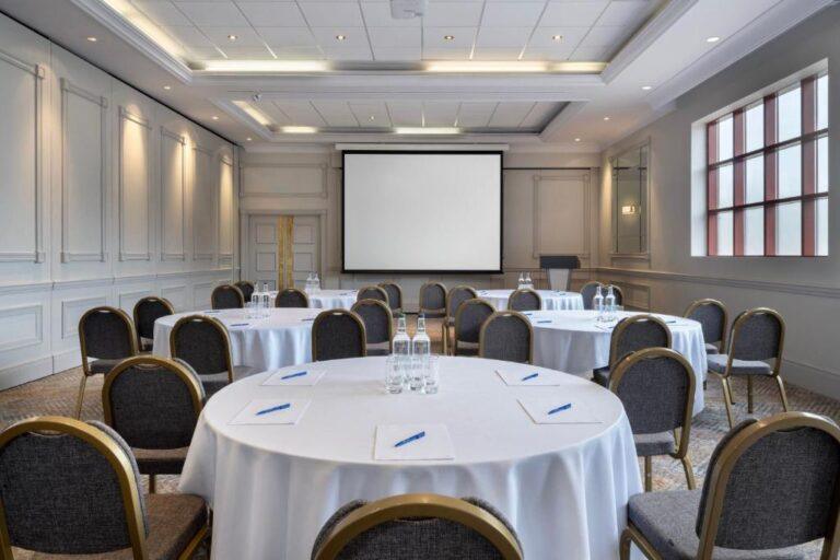 delta-marriott-swansea-1lieu1salle-reunion.jpg