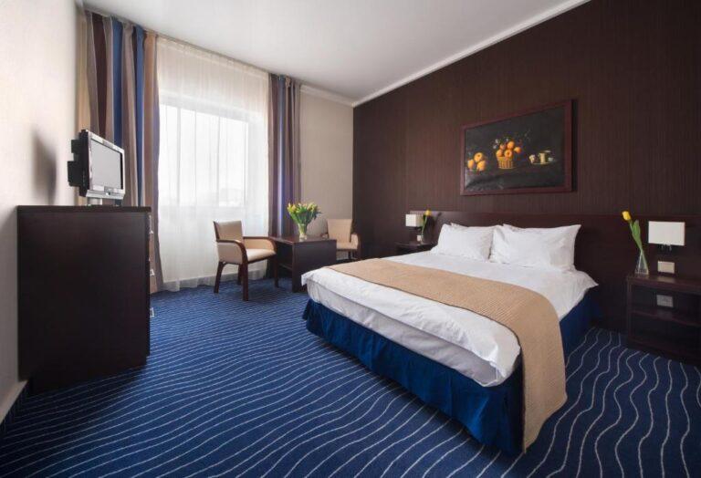 express-krakow-hotel-1lieu1salle-evenements.jpg