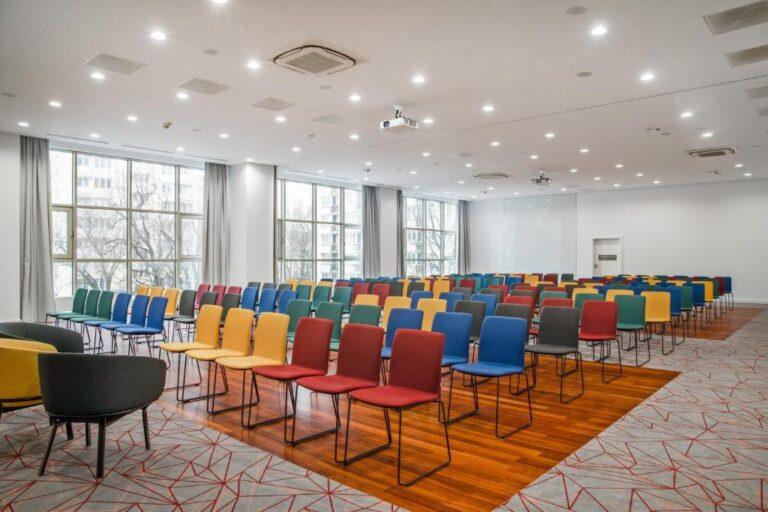 golden-tulip-warsaw-centrum-1lieu1salle-meeting.jpg