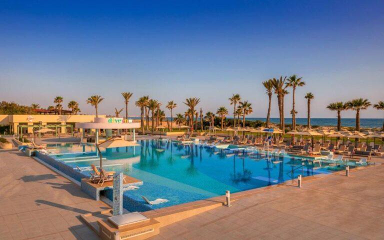 hilton-skanes-monastir-1lieu1salle-seminaires.jpg