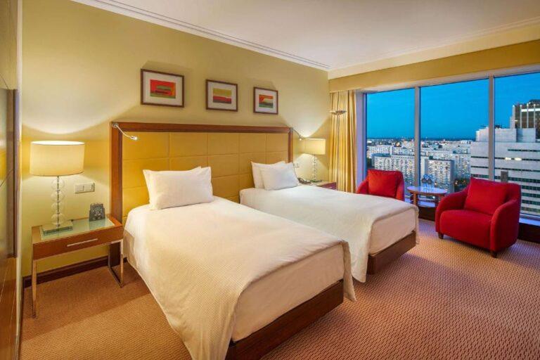 hilton-warsaw-city-1lieu1salle-event.jpg