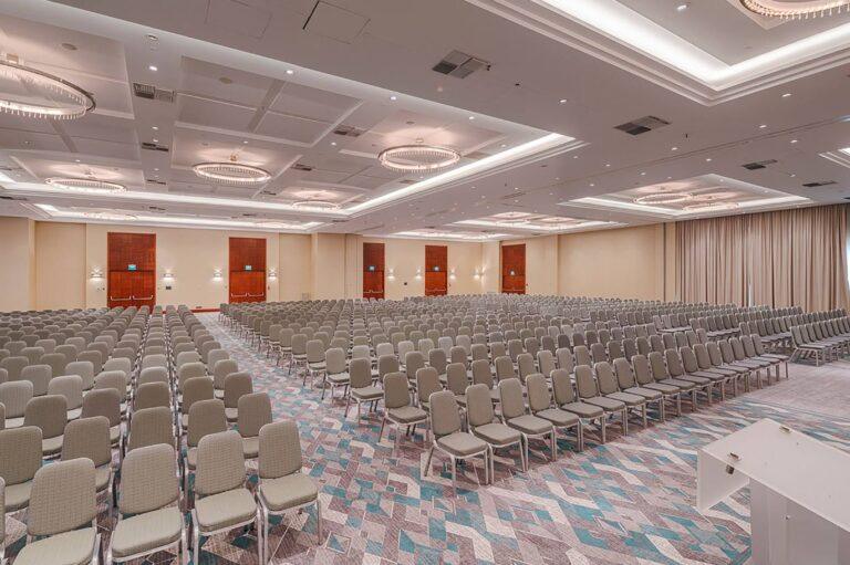 hilton-warsaw-city-1lieu1salle-meeting.jpg
