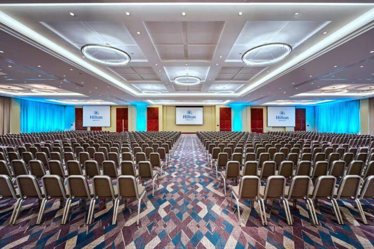 hilton-warsaw-city-1lieu1salle-meetings.jpg