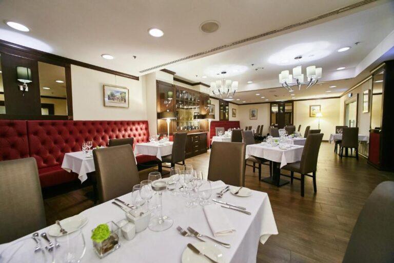 holiday-inn-krakow-city-centre-1lieu1salle-seminaires.jpg