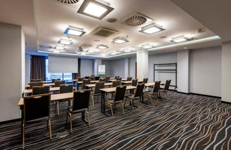 holiday-inn-lodz-1lieu1salle-reunions.jpg