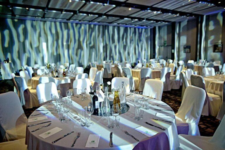holiday-inn-warsaw-jozefow-1lieu1salle-reunion.jpg