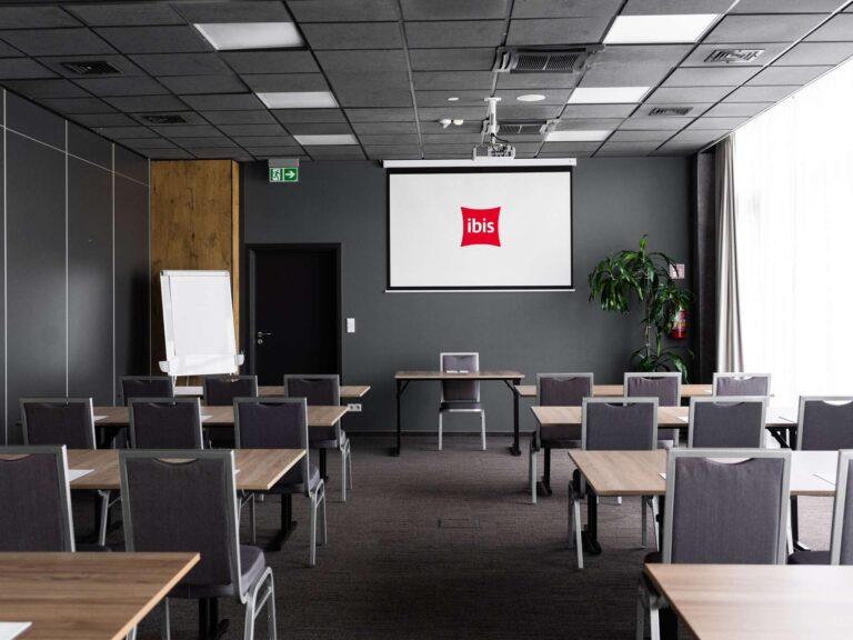 ibis-poznan-polnoc-1lieu1salle-meeting.jpg