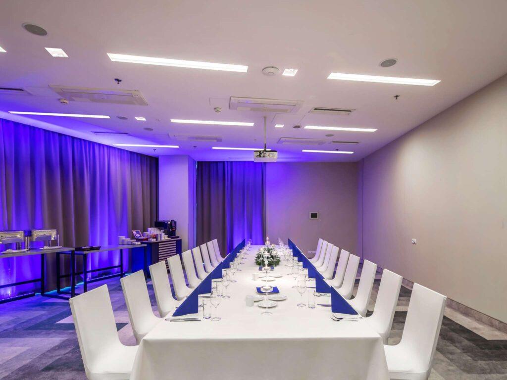 ibis-styles-wroclaw-centrum-1lieu1salle-reunion.jpg