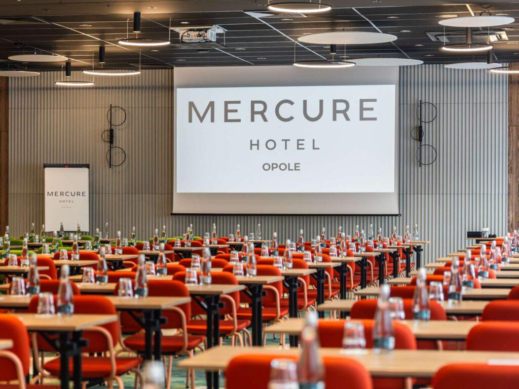mercure-opole-1lieu1salle-meeting.jpg