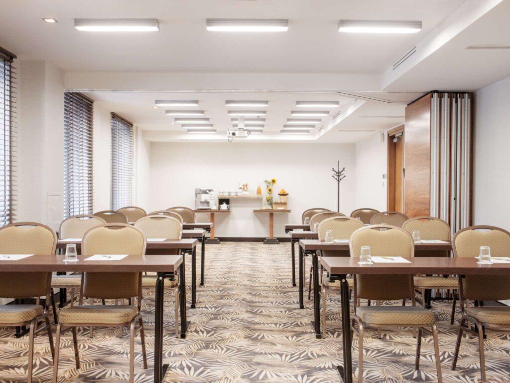 mercure-warszawa-airport-1lieu1salle-reunions.jpg
