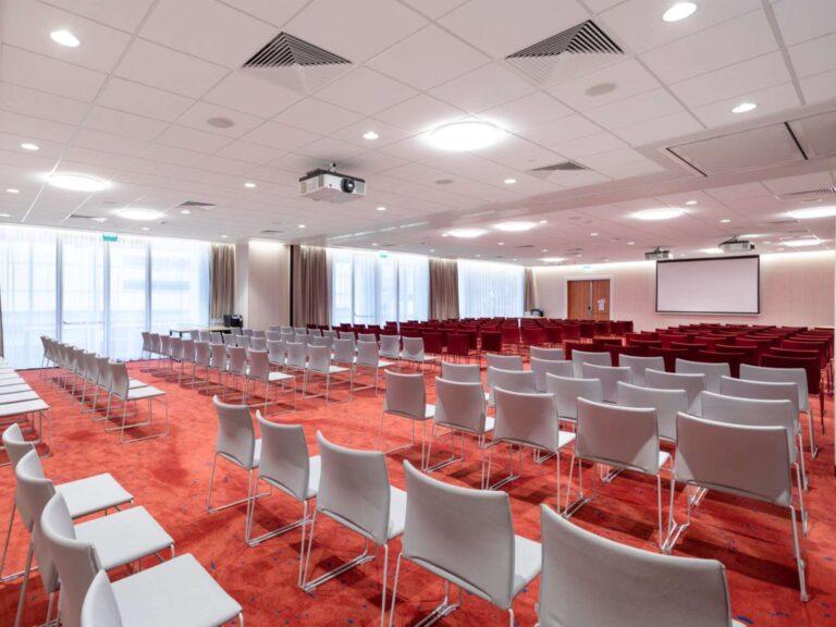 mercure-warszawa-centrum-1lieu1salle-meetings.jpg