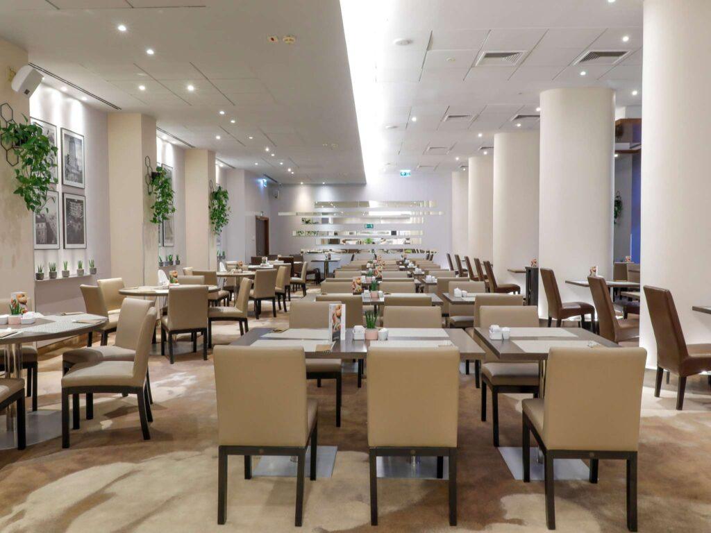 mercure-warszawa-grand-1lieu1salle-seminaire.jpg