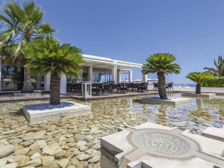 movenpick-gammarth-tunis-1lieu1salle-seminaire.jpg