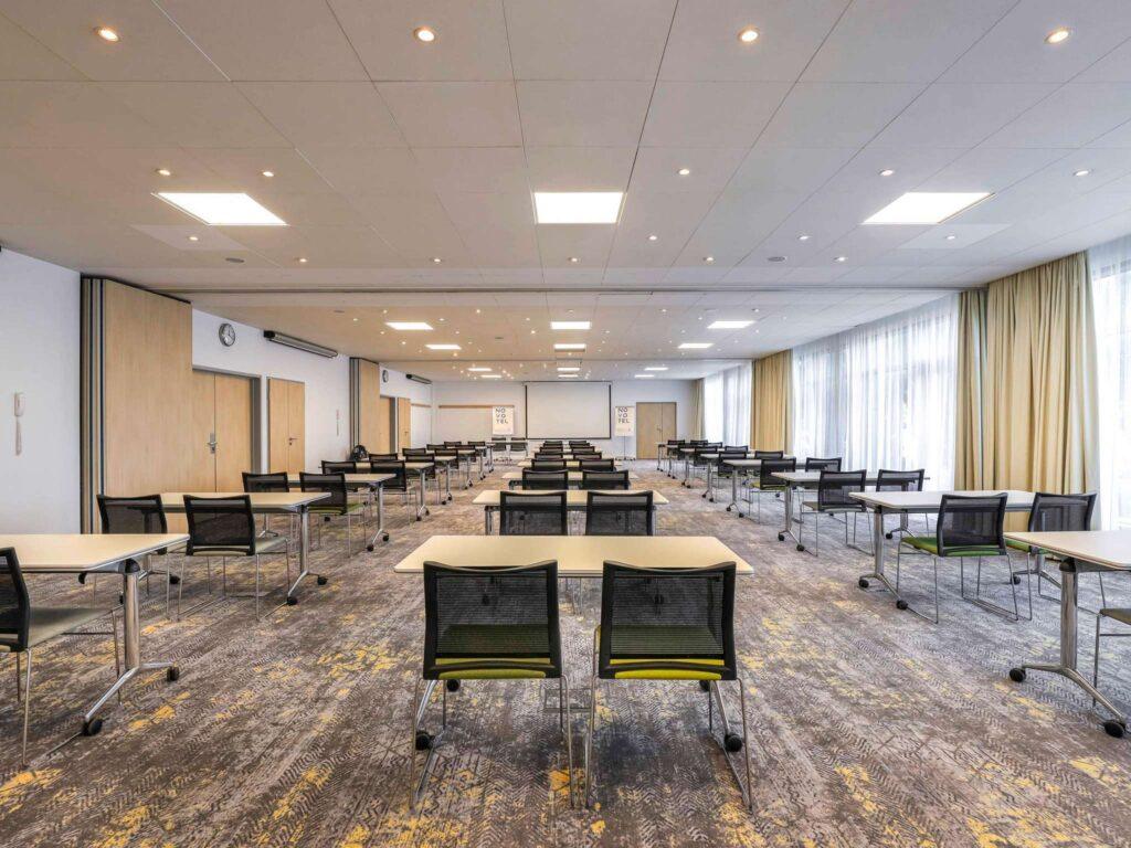 novotel-poznan-malta-1lieu1salle-reunions.jpg