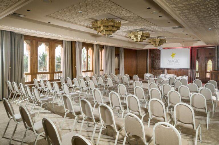 palm-beach-palace-tozeur-1lieu1salle-reunion.jpg