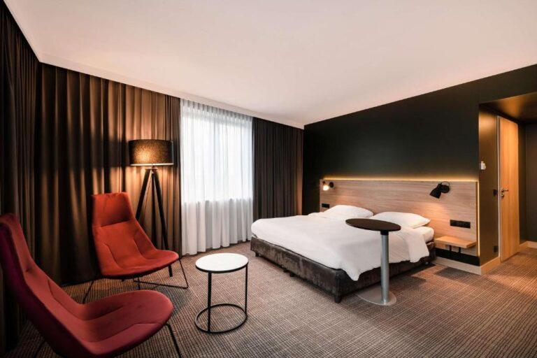 park-inn-radisson-krakow-1lieu1salle-evenements.jpg