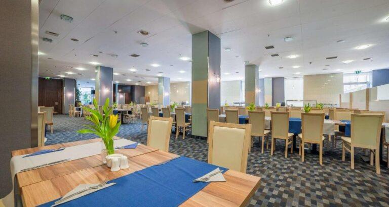 premier-krakow-hotel-1lieu1salle-seminaire.jpg