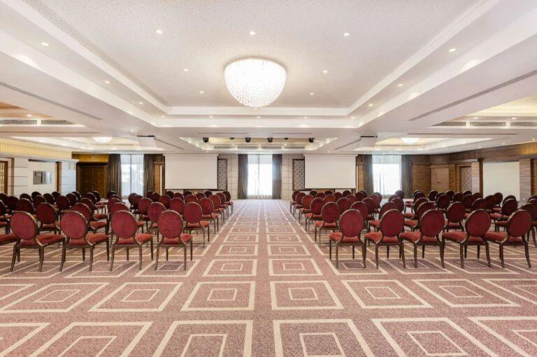 radisson-blu-convention-tunis-1lieu1salle-meetings.jpg
