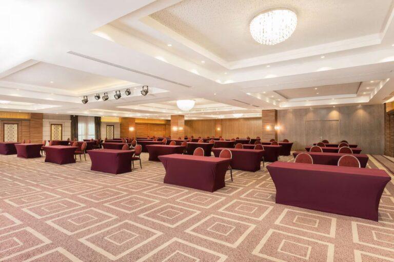 radisson-blu-convention-tunis-1lieu1salle-reunion.jpg