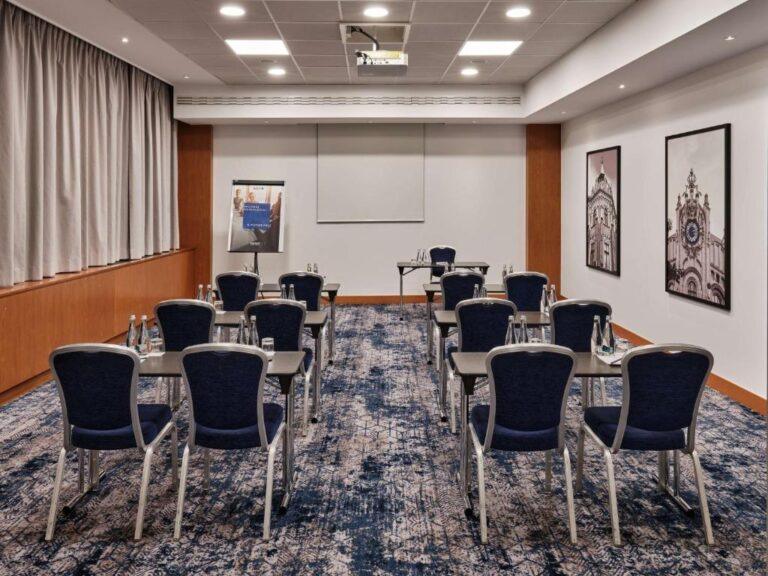 radisson-blu-krakow-1lieu1salle-meetings.jpg