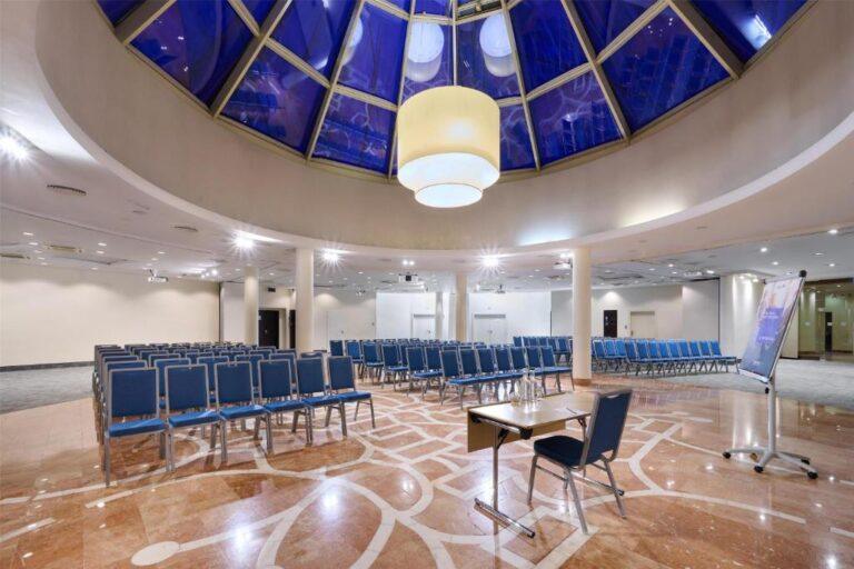 radisson-blu-sobieski-warsaw-1lieu1salle-meeting.jpg