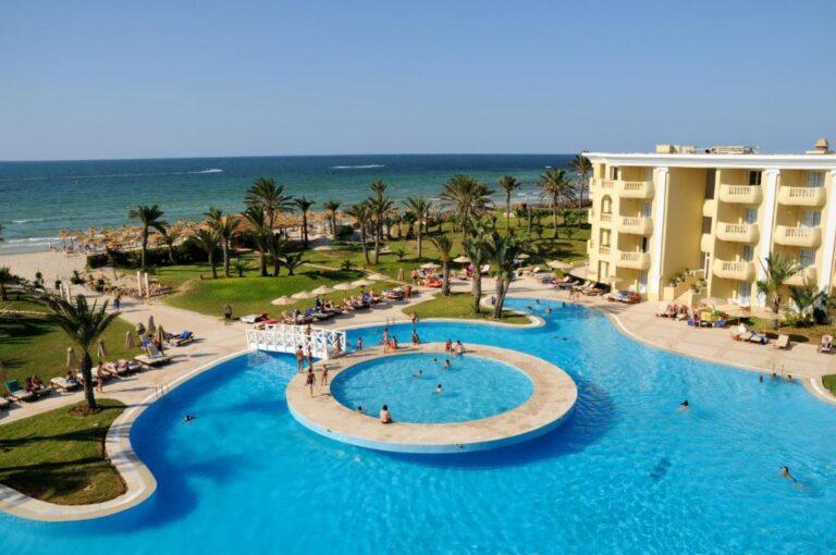 royal-thalasso-monastir-1lieu1salle-reunions.jpg