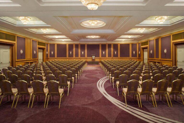 sheraton-grand-warsaw-1lieu1salle-meeting.jpg