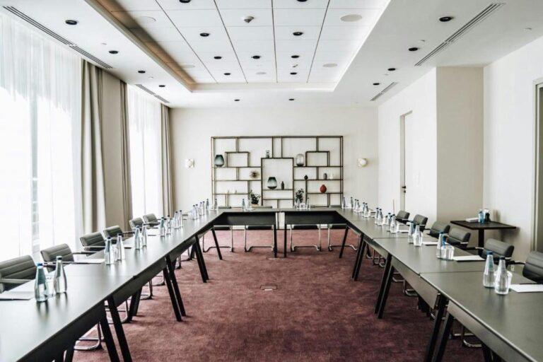 sheraton-grand-warsaw-1lieu1salle-reunions.jpg