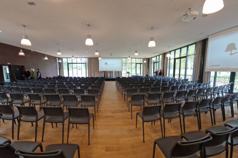 Pleniere-3-scaled-1.jpg