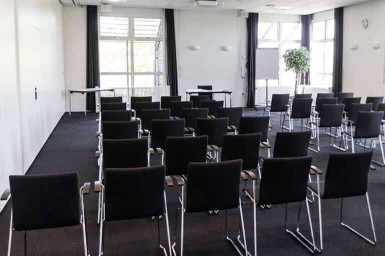 bw-plus-fredericia-1lieu1salle-reunion.jpg