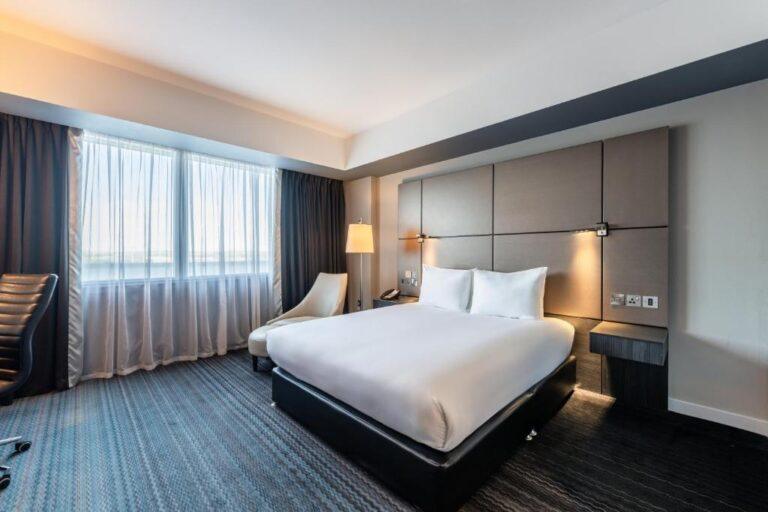 crowne-plaza-aberdeen-aeroport-1lieu1salle-event.jpg