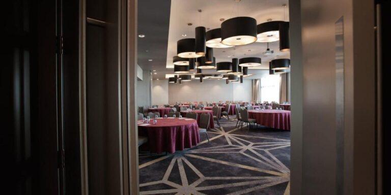 crowne-plaza-aberdeen-aeroport-1lieu1salle-reunion.jpg