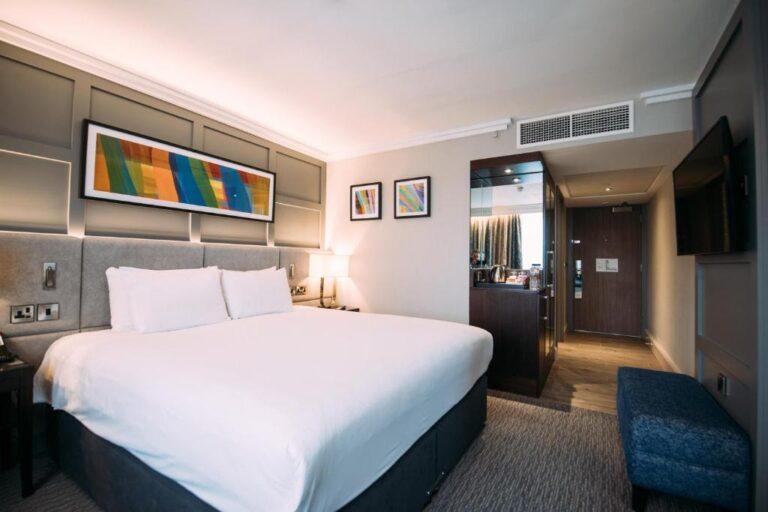 crowne-plaza-belfast-1lieu1salle-events.jpg