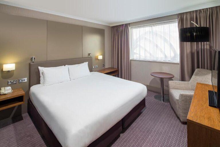crowne-plaza-glasgow-1lieu1salle-evenements.jpg