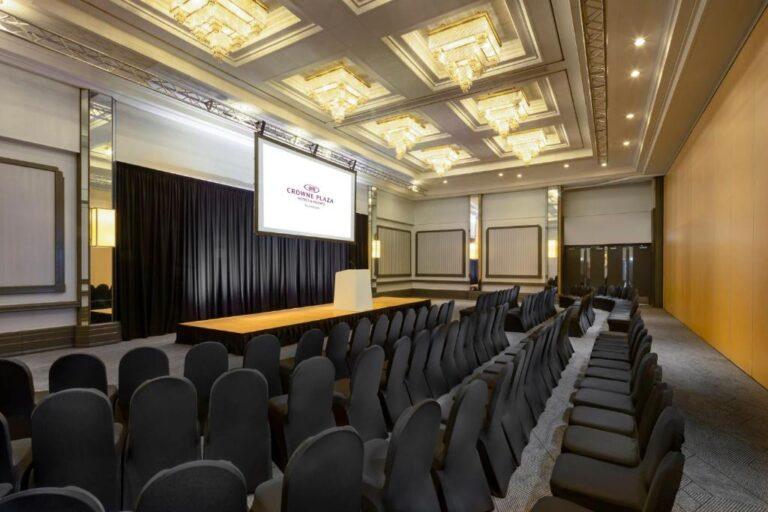 crowne-plaza-glasgow-1lieu1salle-meeting.jpg