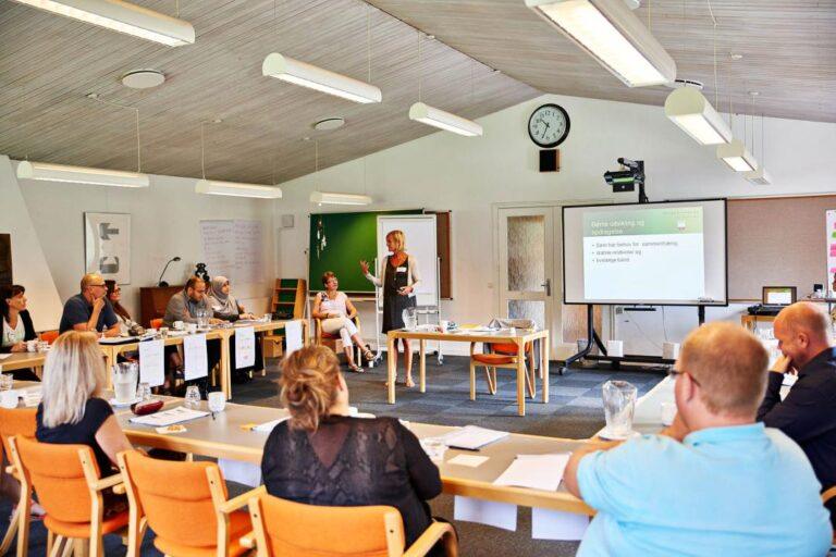 danhostel-hillerod-1lieu1salle-meeting.jpg