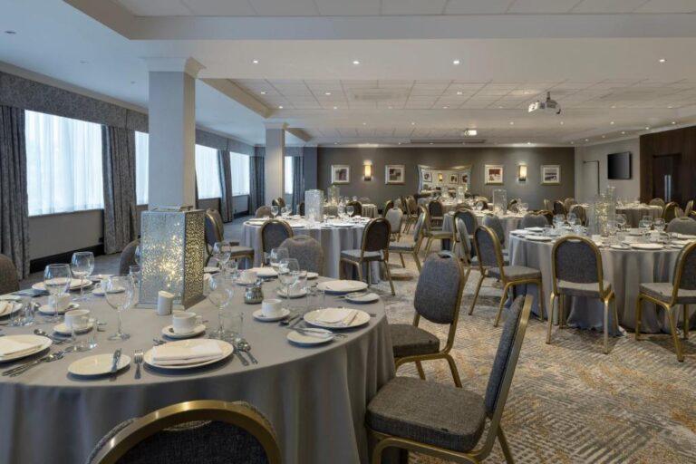 delta-hotel-edinburgh-1lieu1salle-meetings.jpg