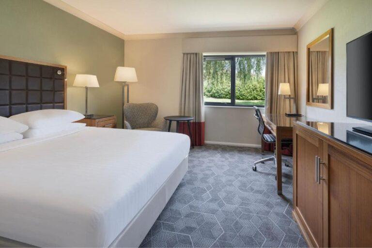 delta-hotels-peterborough-1lieu1salle-evenements.jpg