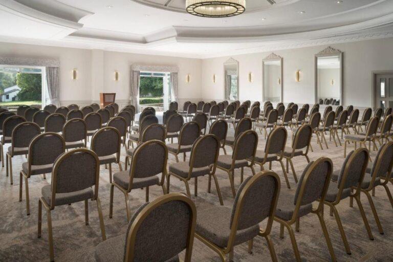 delta-st-pierre-country-1lieu1salle-meeting.jpg