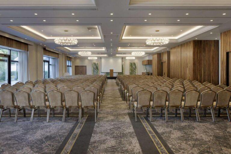 doubletree-hilton-belfast-templepatrick-1lieu1salle-reunion.jpg