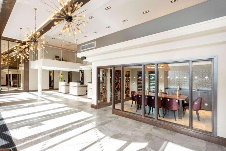 doubletree-hilton-edinburgh-queensferry-1lieu1salle-meetings.jpg
