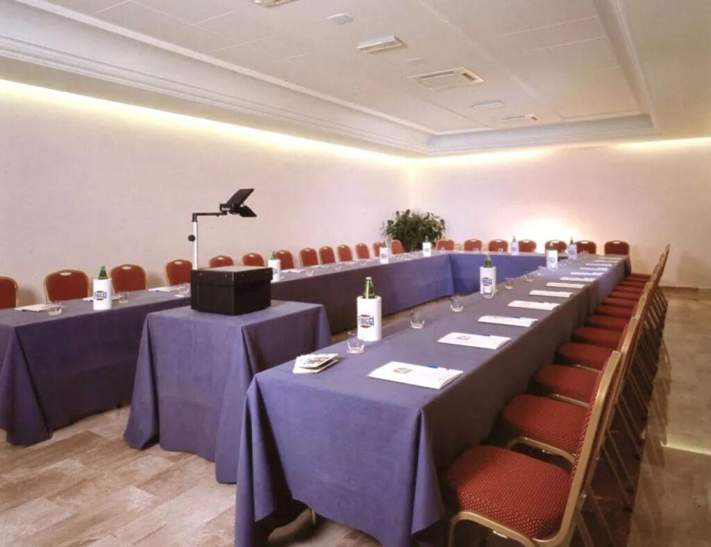 fiuggi-terme-resort-1lieu1salle-meetings.jpg